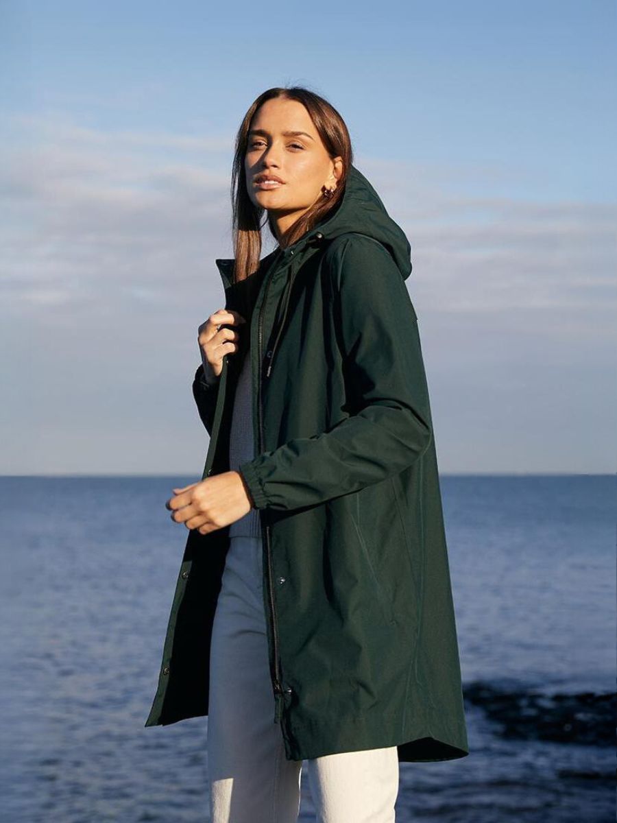 Amble Outdoors Australian Designed Women s Sustainable Raincoats